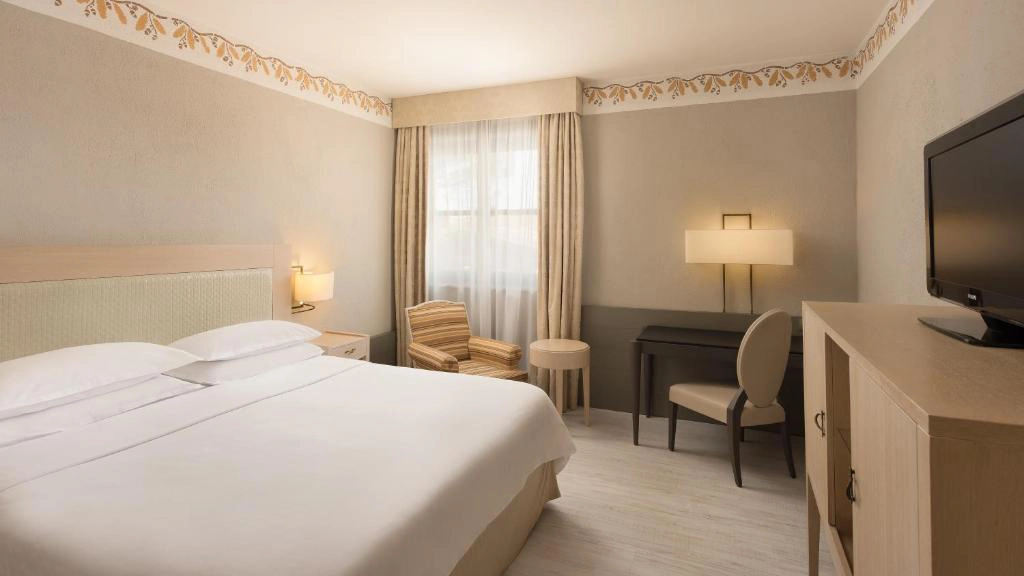 Foto Camera Sheraton Golf Roma 3